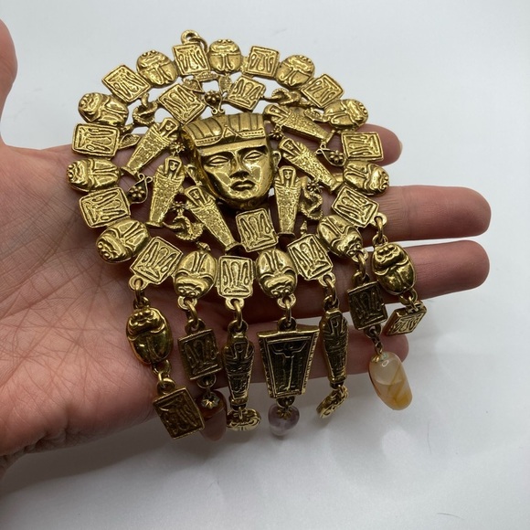 Vtg Goldette Nefertiti Egyptian Gold Tone Medallion w Stones 17” + 7” Drop Rare - Picture 5 of 9
